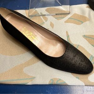 Salvatore Ferragamo heels black embossed shoes size 7.5